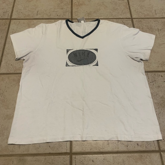 💙 Vintage Nike V-Neck Ringer T-Shirt - White with Black Trim - XL - Made in USA - Picture 7 of 10